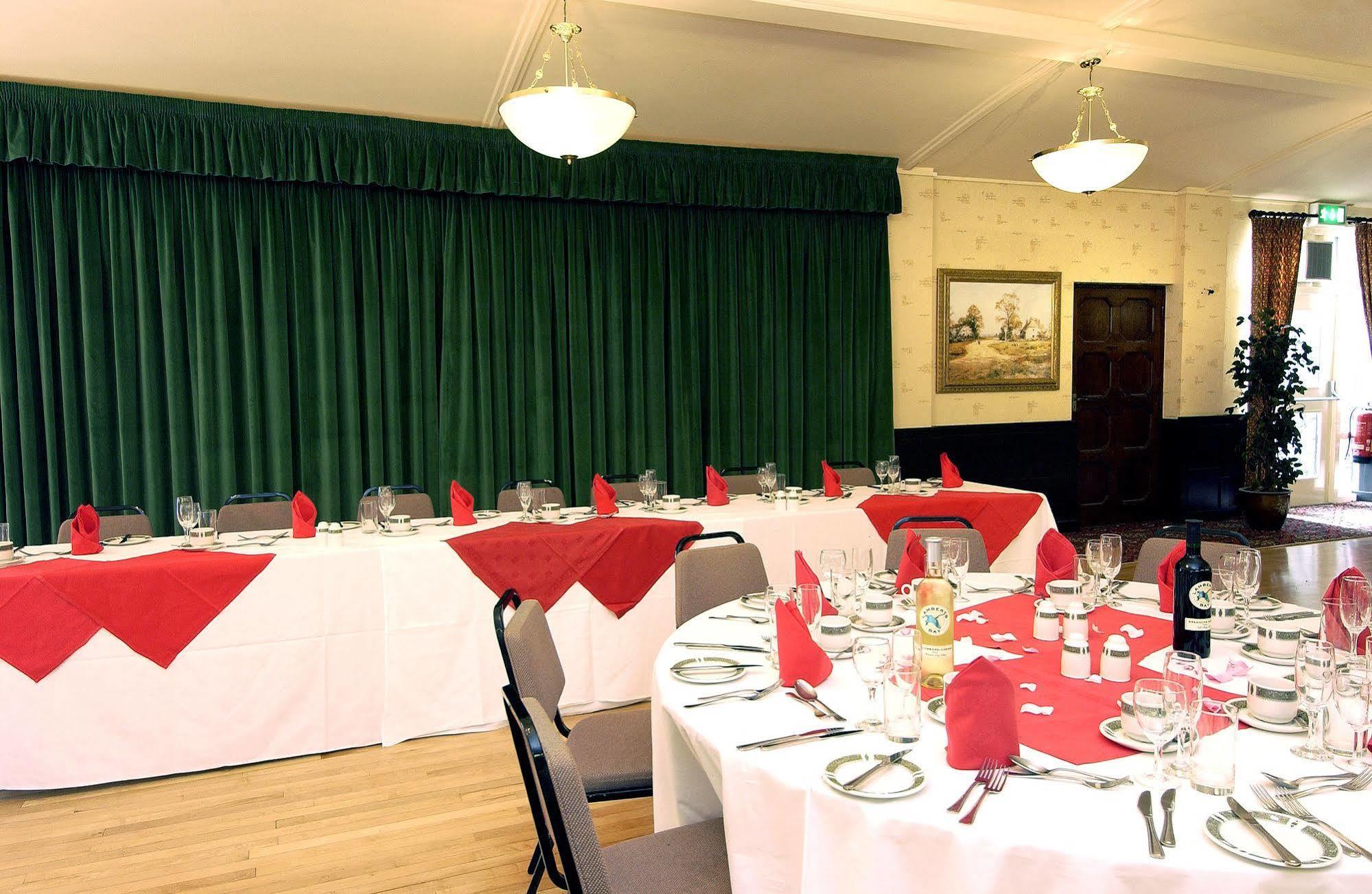 Herstmonceux The Horseshoe Inn מראה חיצוני תמונה